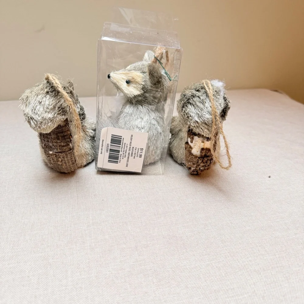 Straw Bristle Christmas Ornaments Decor Squirrels And Fox
